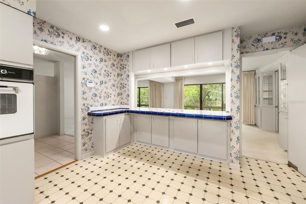 На продажу: $599,900 (3 спален, 2 ванн, 2286 Квадратных фут)