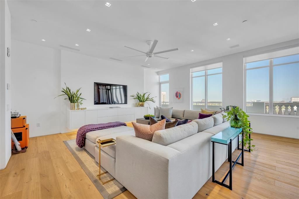 For Sale: $2,790,000 (2 beds, 2 baths, 2490 Square Feet)