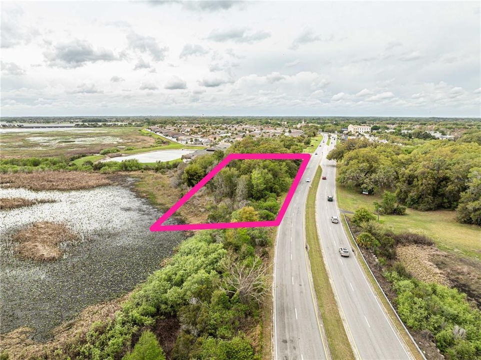 待售: $449,900 (1.99 acres)