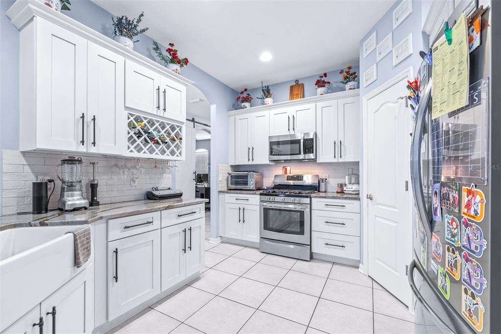 Activo con contrato: $535,000 (4 camas, 3 baños, 2226 Pies cuadrados)