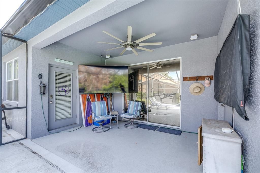Activo con contrato: $535,000 (4 camas, 3 baños, 2226 Pies cuadrados)