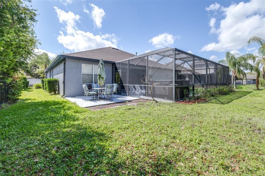 Activo con contrato: $535,000 (4 camas, 3 baños, 2226 Pies cuadrados)
