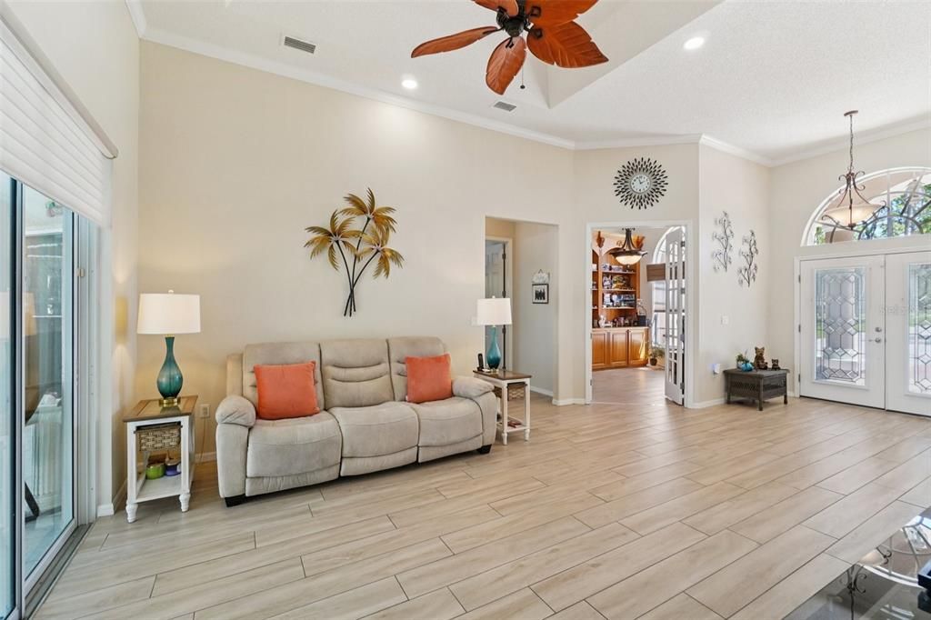For Sale: $775,000 (3 beds, 3 baths, 2863 Square Feet)