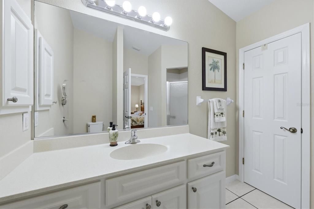 Active With Contract: $229,900 (2 beds, 2 baths, 1209 Square Feet)