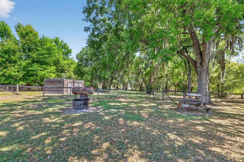 En Venta: $675,000 (5 camas, 2 baños, 2381 Pies cuadrados)