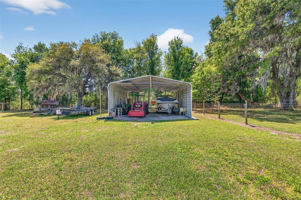 En Venta: $675,000 (5 camas, 2 baños, 2381 Pies cuadrados)
