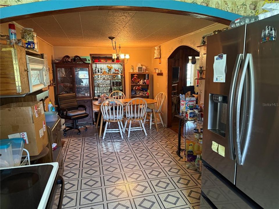 Activo con contrato: $150,000 (3 camas, 2 baños, 864 Pies cuadrados)