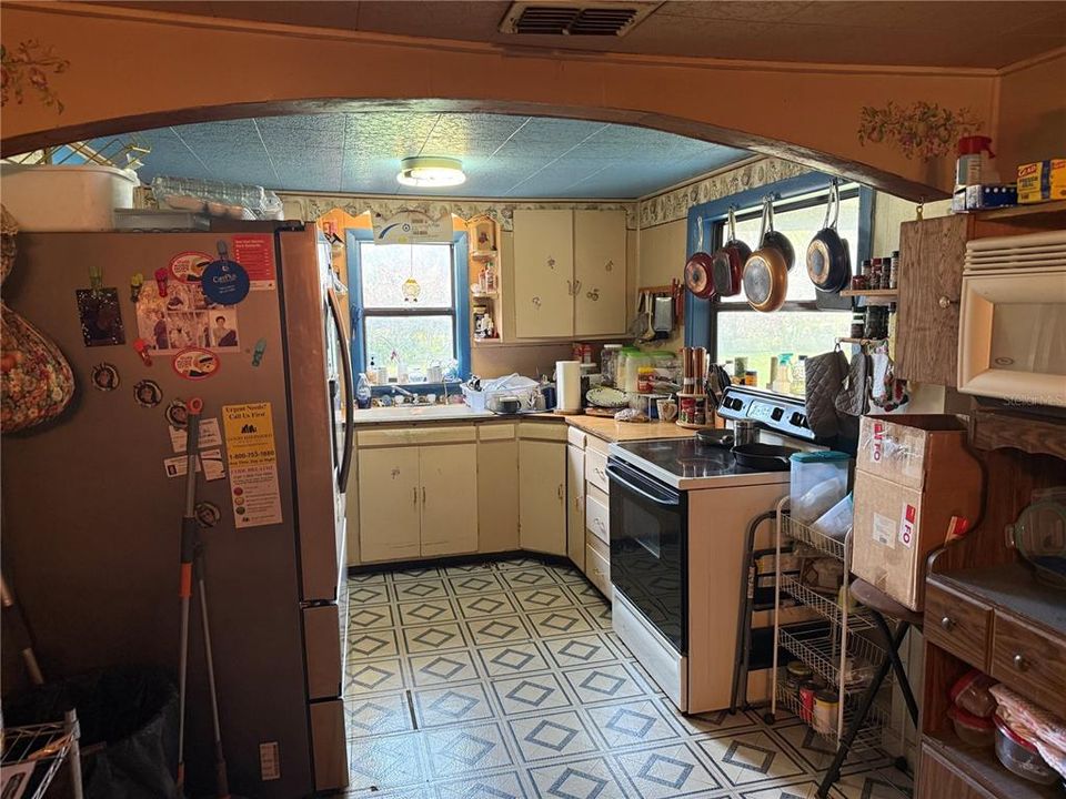 Activo con contrato: $150,000 (3 camas, 2 baños, 864 Pies cuadrados)