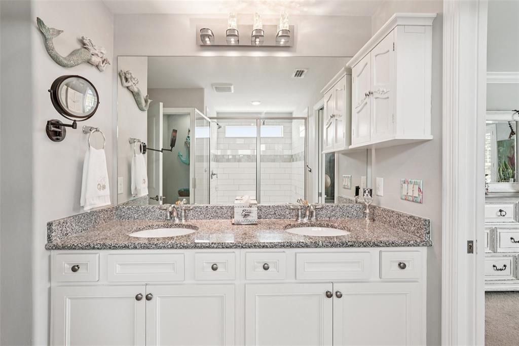 Active With Contract: $400,000 (2 beds, 2 baths, 1916 Square Feet)