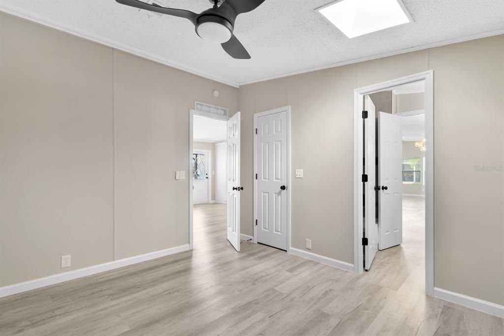 Active With Contract: $269,900 (4 beds, 2 baths, 1951 Square Feet)