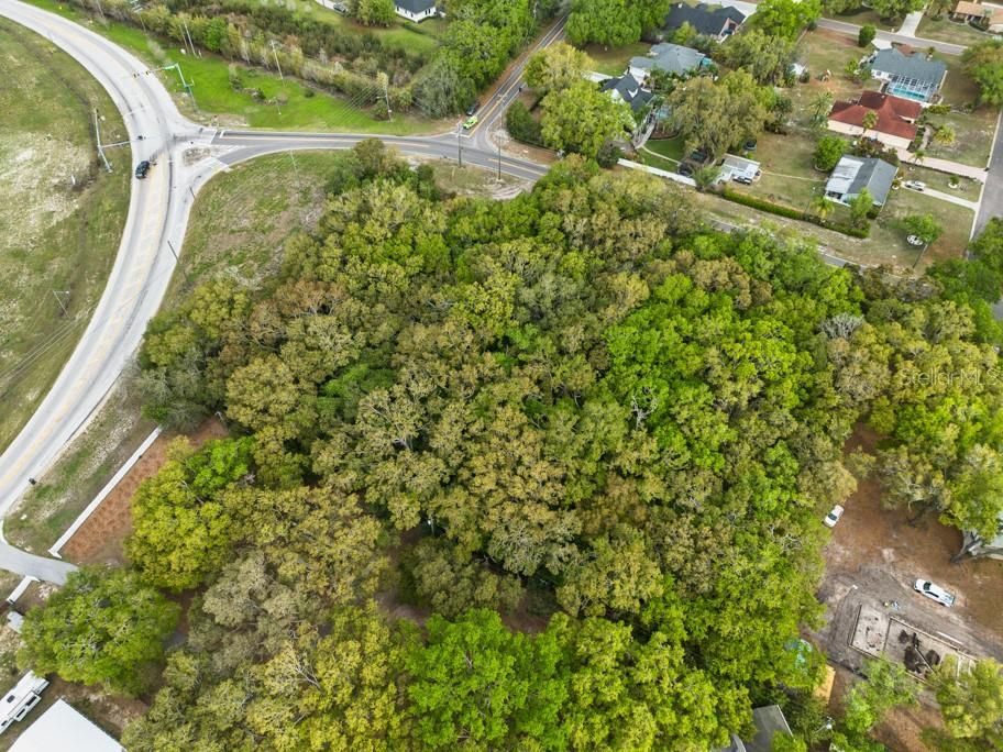 待售: $1,800,000 (2.91 acres)
