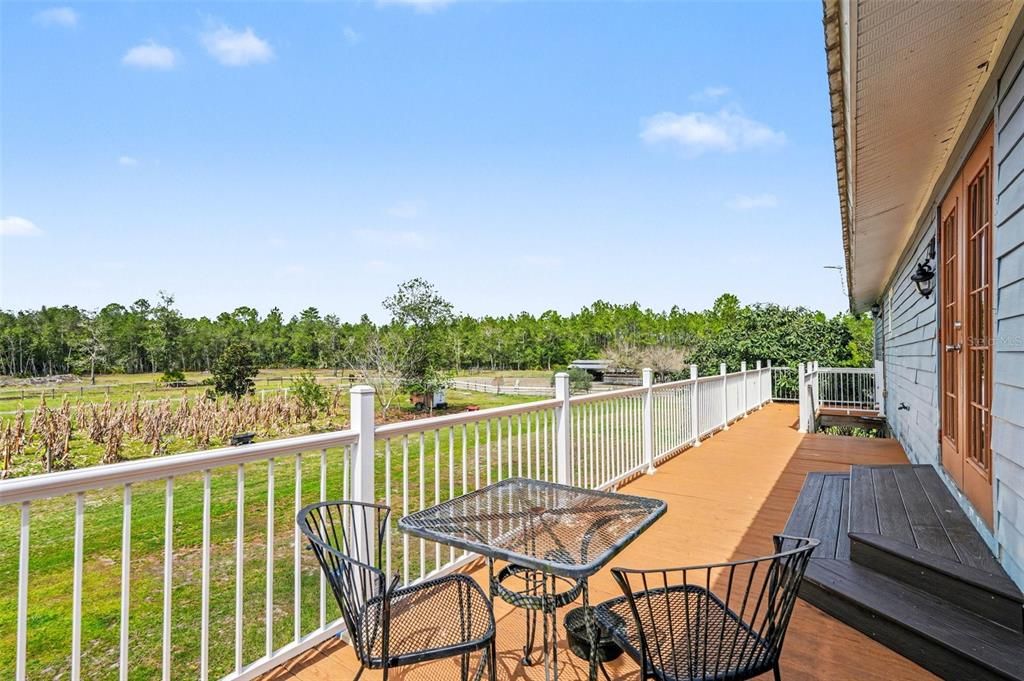 For Sale: $959,900 (7 beds, 5 baths, 4632 Square Feet)