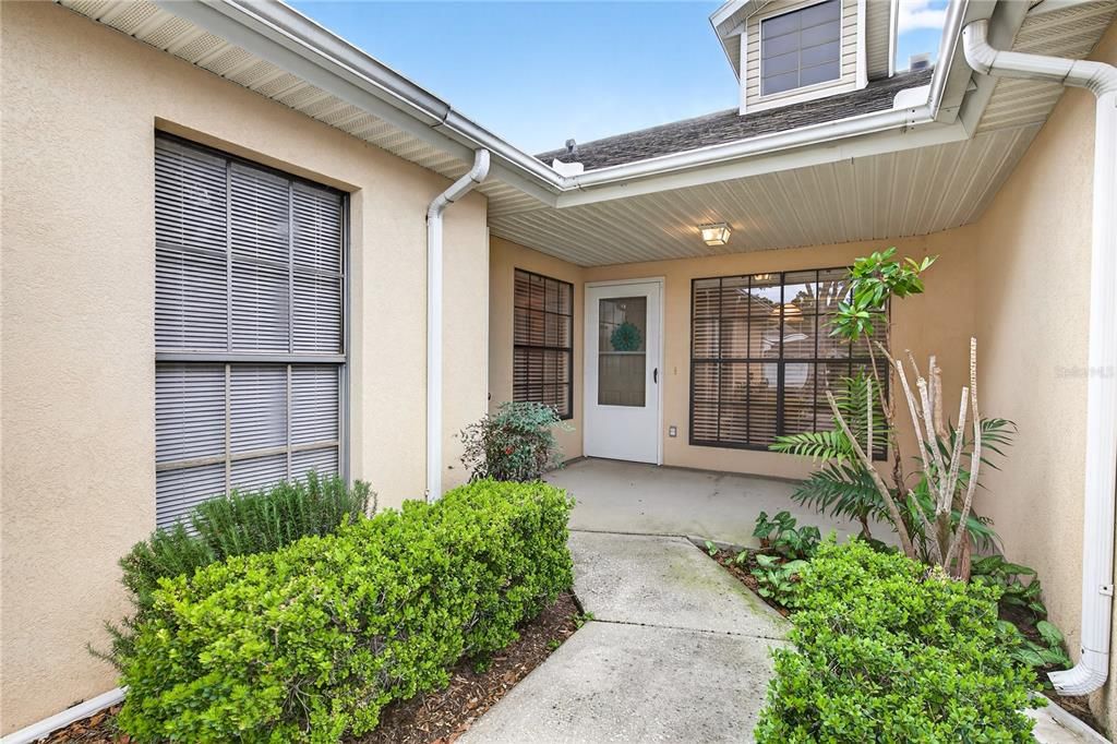 Active With Contract: $210,000 (2 beds, 2 baths, 1200 Square Feet)
