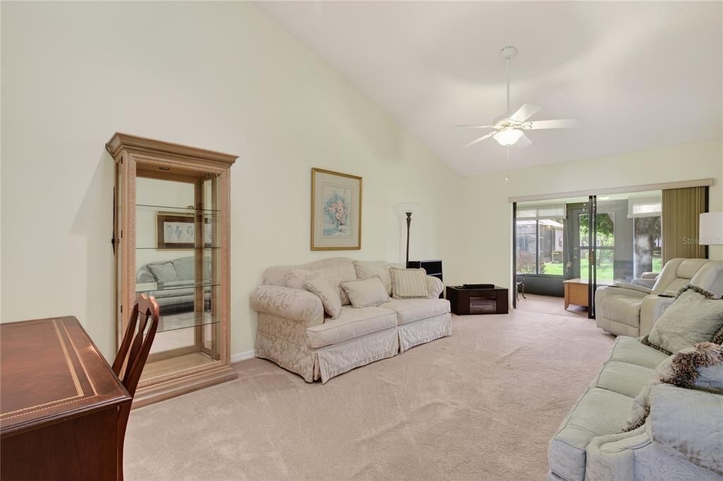 Active With Contract: $210,000 (2 beds, 2 baths, 1200 Square Feet)