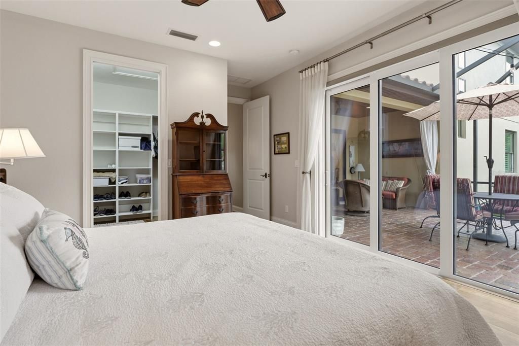 For Sale: $1,390,000 (3 beds, 3 baths, 2213 Square Feet)