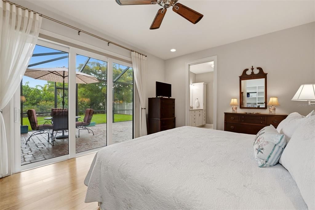 For Sale: $1,390,000 (3 beds, 3 baths, 2213 Square Feet)