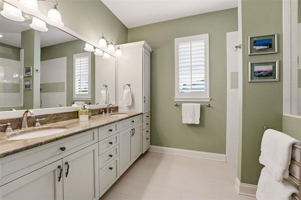For Sale: $1,390,000 (3 beds, 3 baths, 2213 Square Feet)