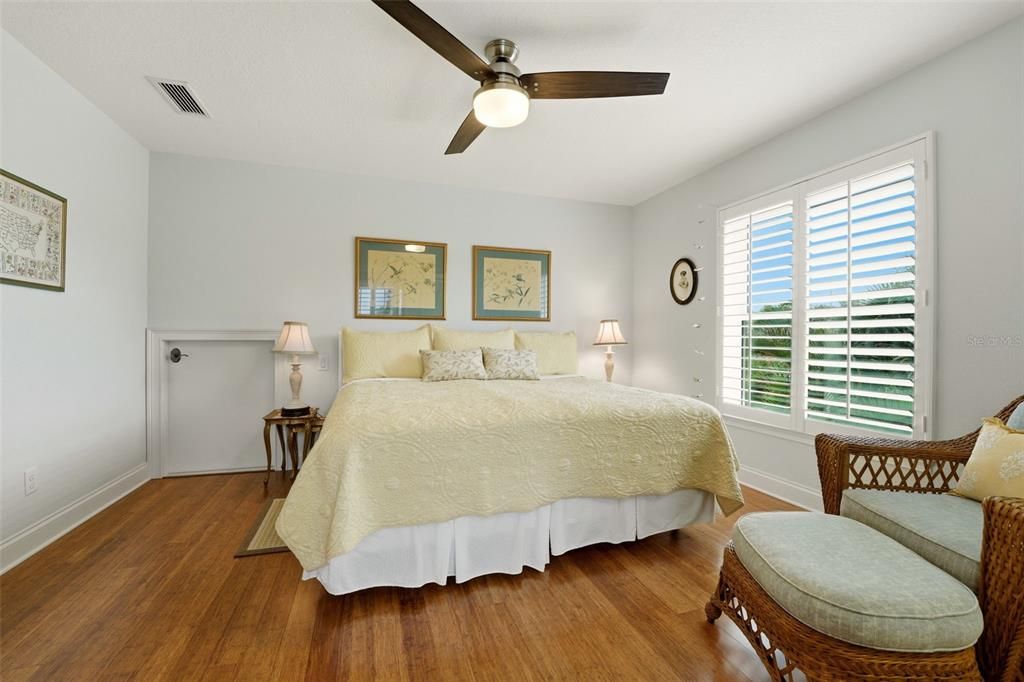 For Sale: $1,390,000 (3 beds, 3 baths, 2213 Square Feet)