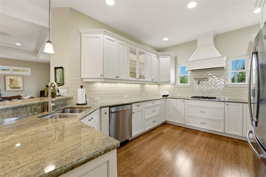 For Sale: $1,390,000 (3 beds, 3 baths, 2213 Square Feet)
