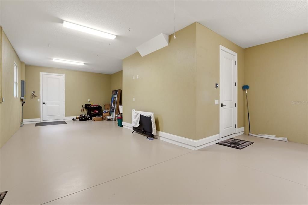 For Sale: $1,390,000 (3 beds, 3 baths, 2213 Square Feet)