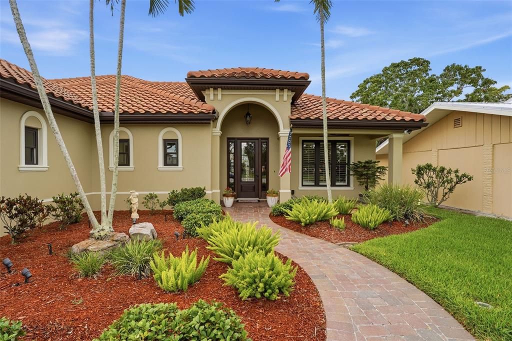 For Sale: $1,390,000 (3 beds, 3 baths, 2213 Square Feet)