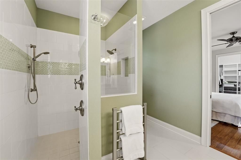 For Sale: $1,390,000 (3 beds, 3 baths, 2213 Square Feet)