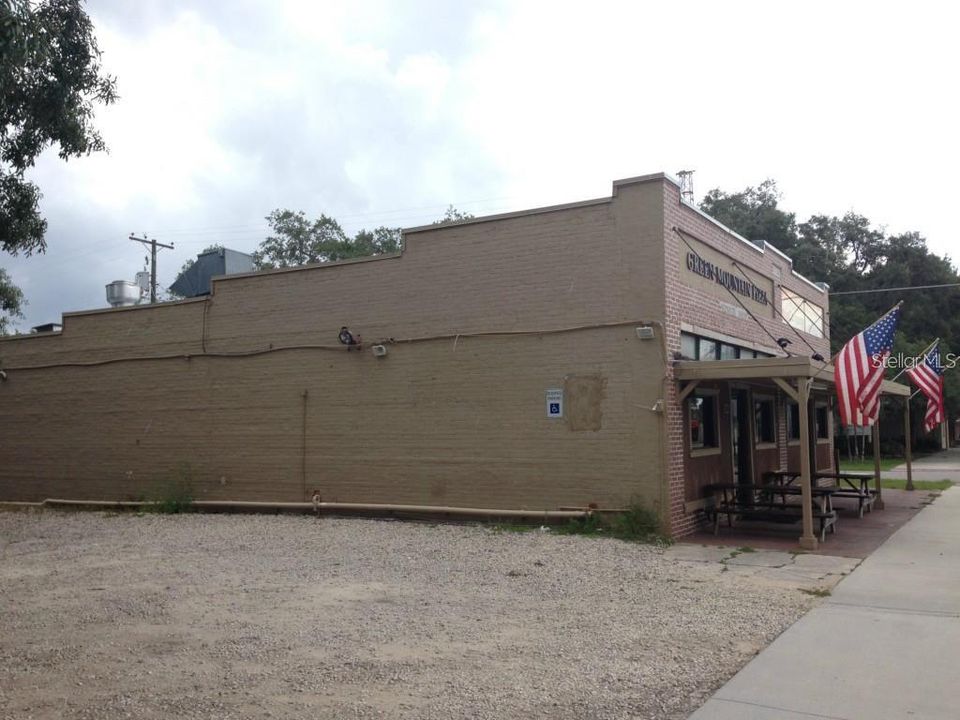 Vendido Recientemente: $800,000 (0 camas, 0 baños, 3182 Pies cuadrados)