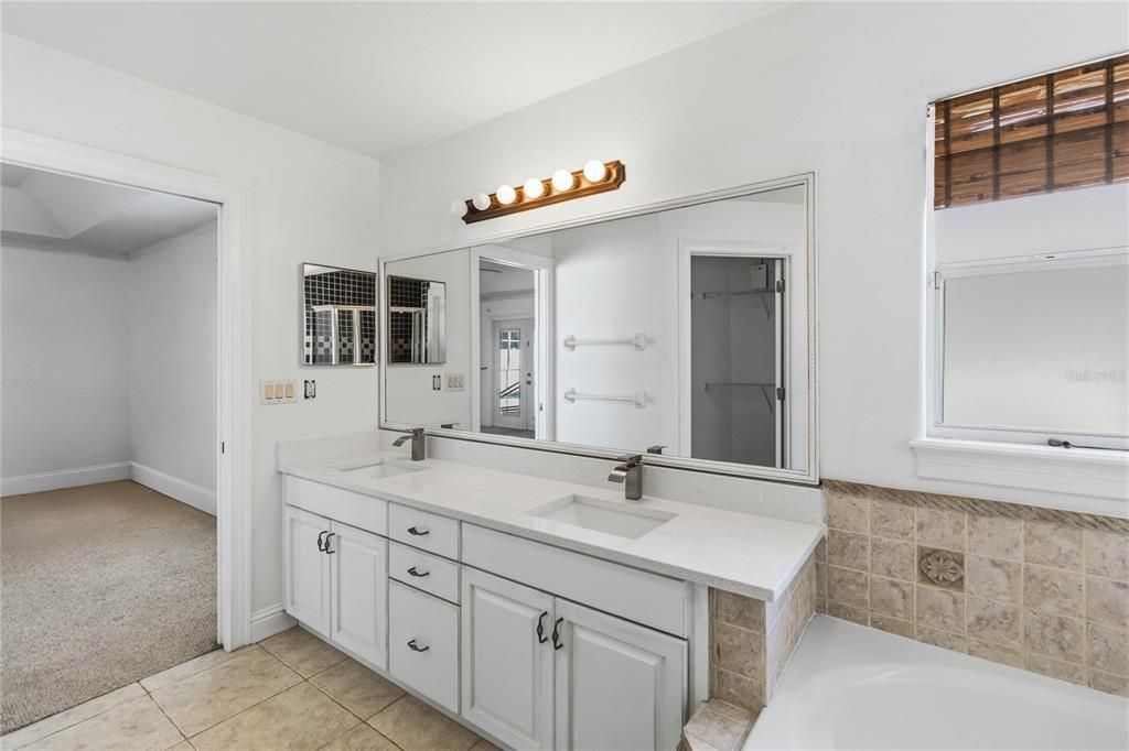 Active With Contract: $425,000 (4 beds, 3 baths, 2233 Square Feet)