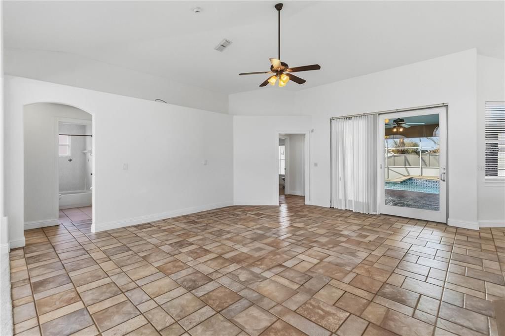 Active With Contract: $425,000 (4 beds, 3 baths, 2233 Square Feet)