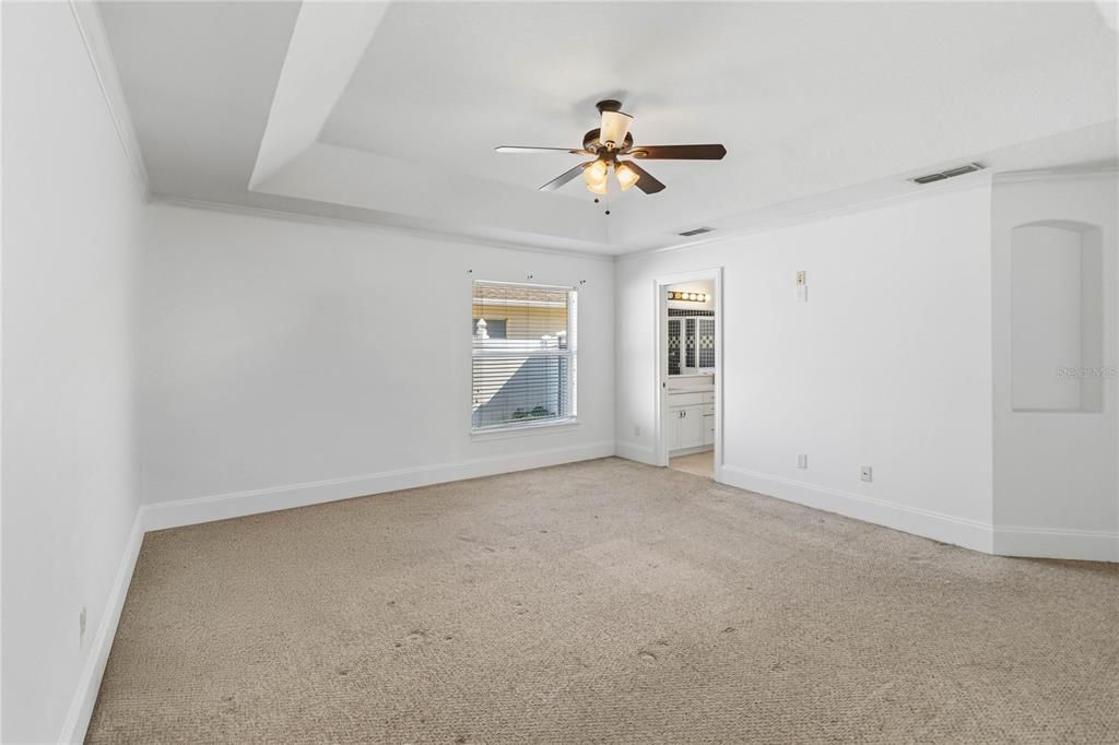 Active With Contract: $425,000 (4 beds, 3 baths, 2233 Square Feet)