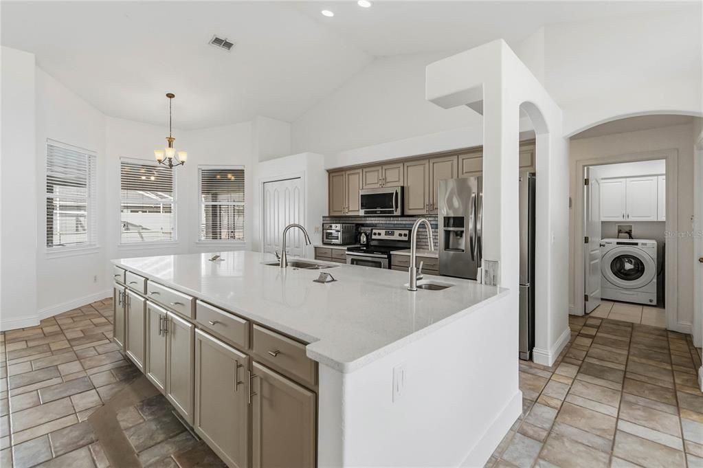 Active With Contract: $425,000 (4 beds, 3 baths, 2233 Square Feet)