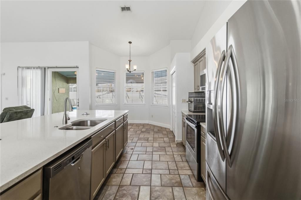 Active With Contract: $425,000 (4 beds, 3 baths, 2233 Square Feet)