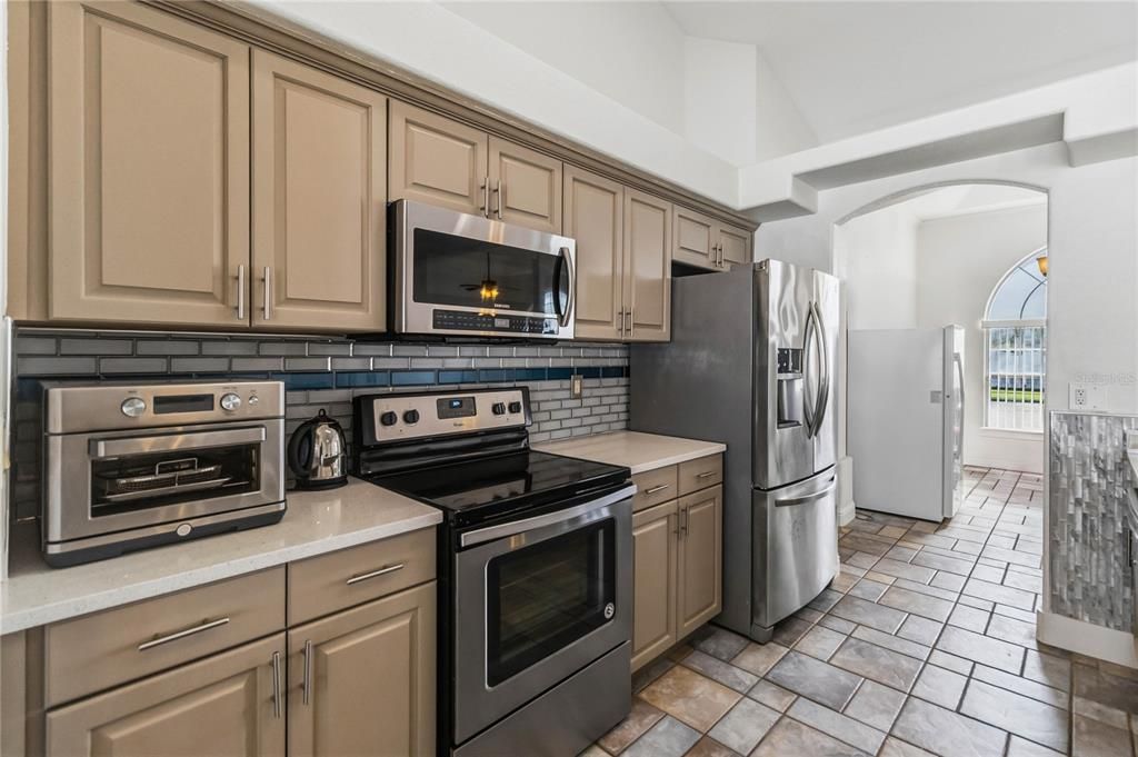 Active With Contract: $425,000 (4 beds, 3 baths, 2233 Square Feet)