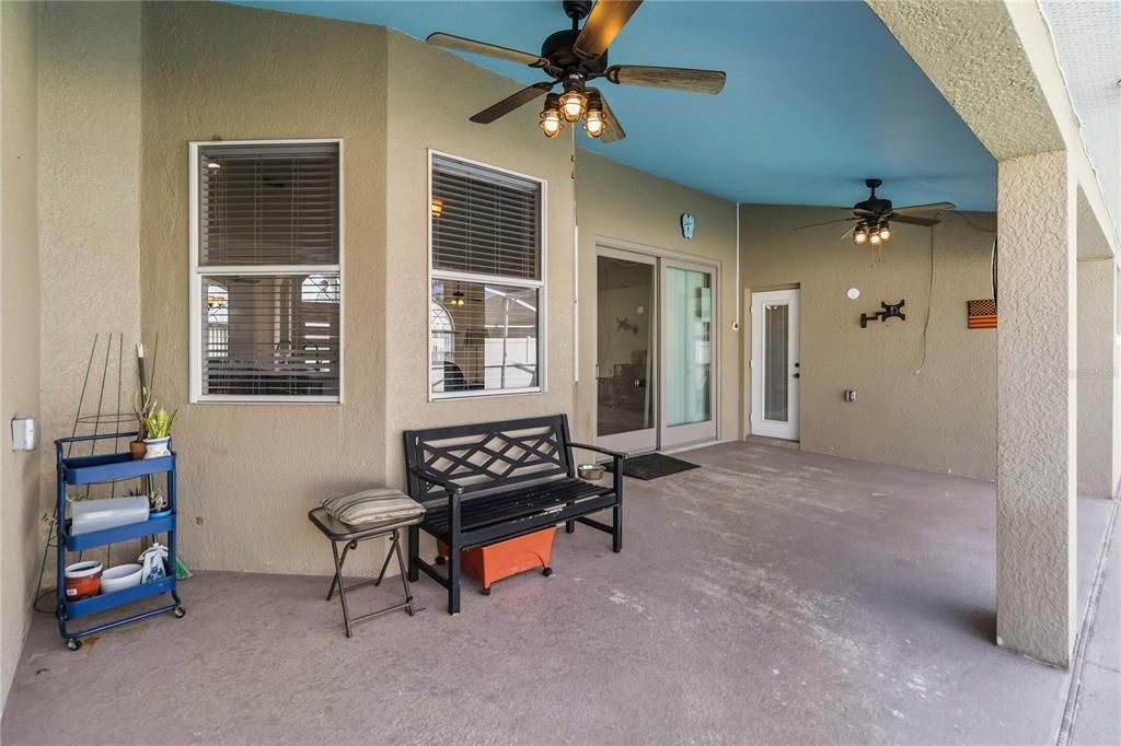 Active With Contract: $425,000 (4 beds, 3 baths, 2233 Square Feet)