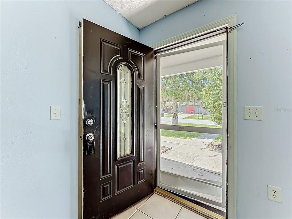 На продажу: $175,000 (3 спален, 2 ванн, 1557 Квадратных фут)