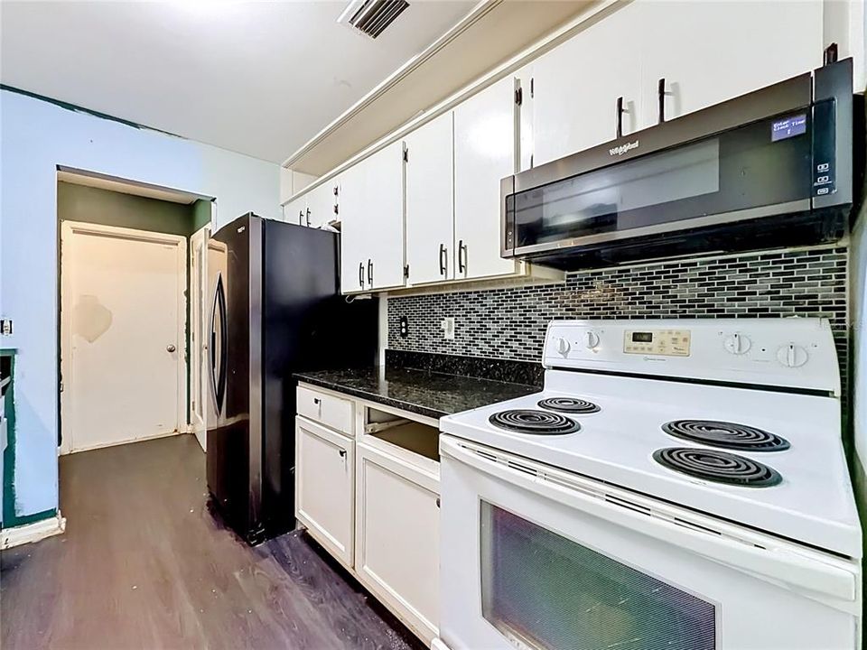 На продажу: $175,000 (3 спален, 2 ванн, 1557 Квадратных фут)