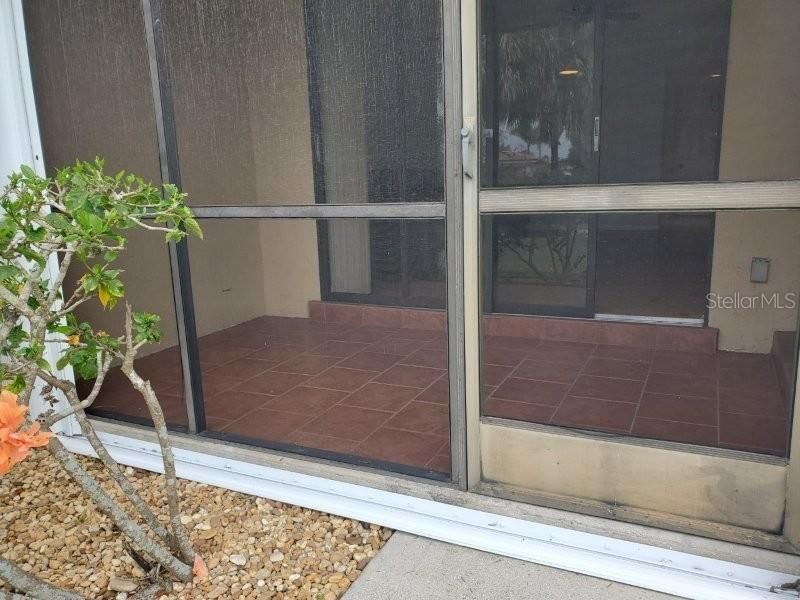 В аренду: $1,450 (2 спален, 1 ванн, 826 Квадратных фут)