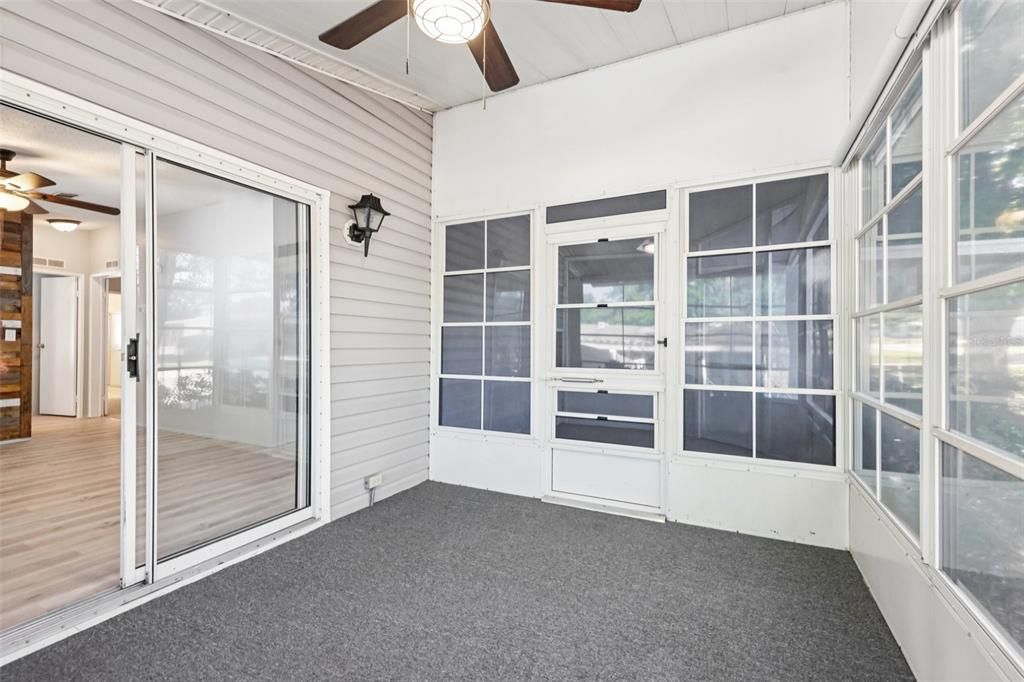 En Venta: $205,000 (2 camas, 2 baños, 883 Pies cuadrados)