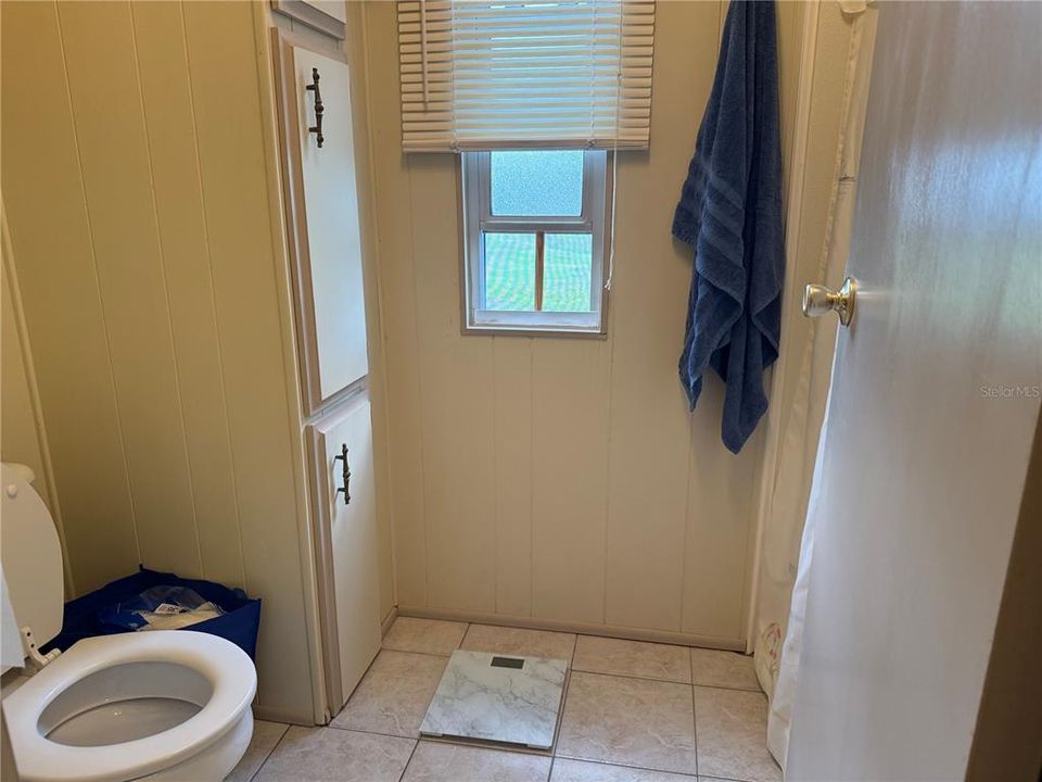 For Sale: $154,900 (2 beds, 2 baths, 1200 Square Feet)