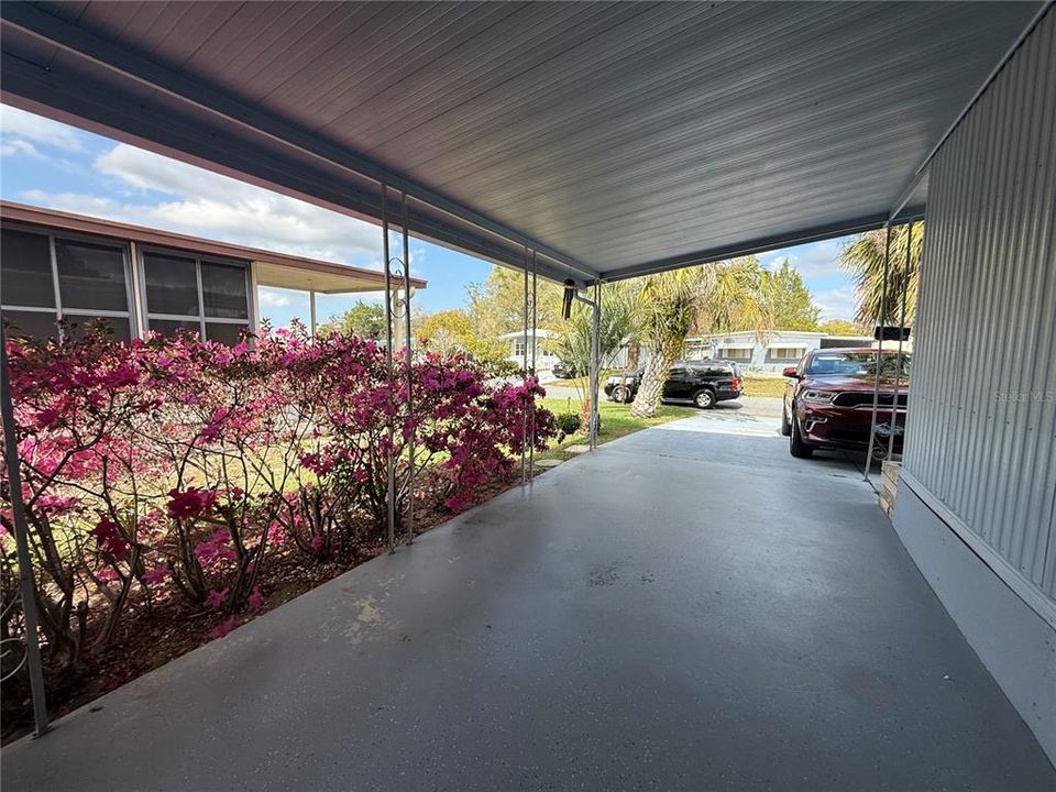 For Sale: $154,900 (2 beds, 2 baths, 1200 Square Feet)