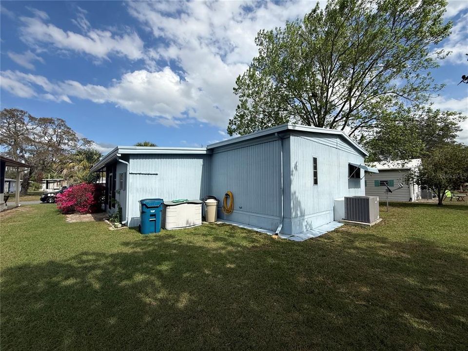 For Sale: $154,900 (2 beds, 2 baths, 1200 Square Feet)