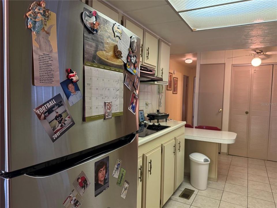 For Sale: $154,900 (2 beds, 2 baths, 1200 Square Feet)