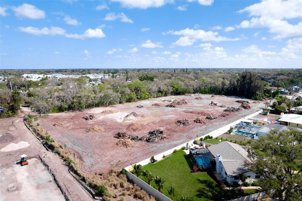 待售: $7,350,000 (4.77 acres)