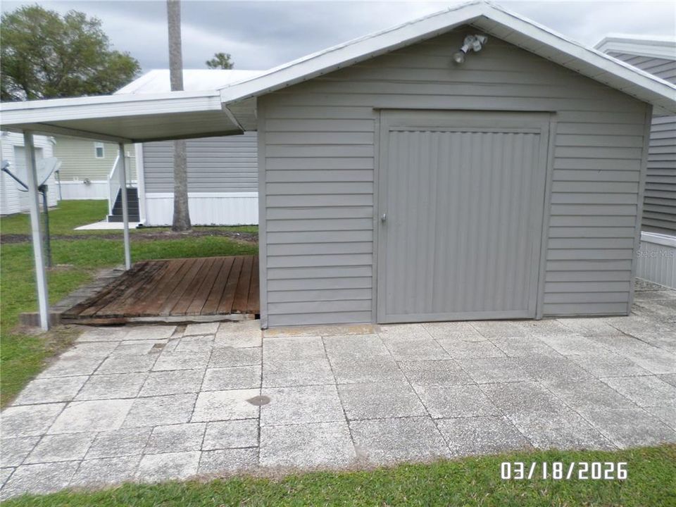 For Sale: $219,000 (1 beds, 1 baths, 747 Square Feet)