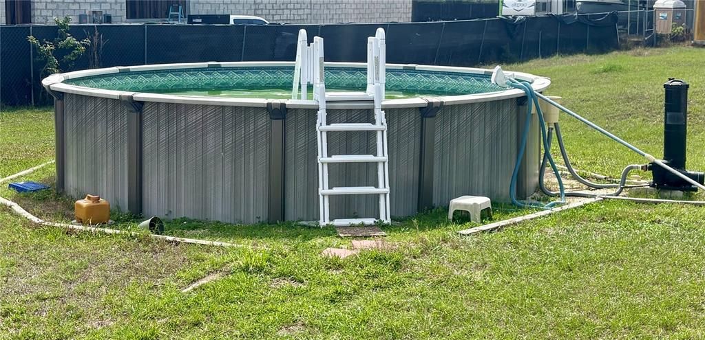 Под контрактом: $369,000 (4 спален, 3 ванн, 2356 Квадратных фут)