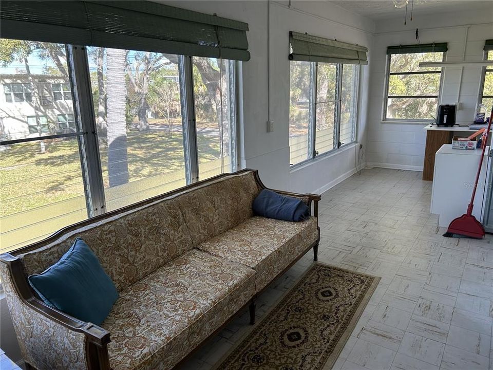 En Venta: $99,500 (2 camas, 1 baños, 875 Pies cuadrados)