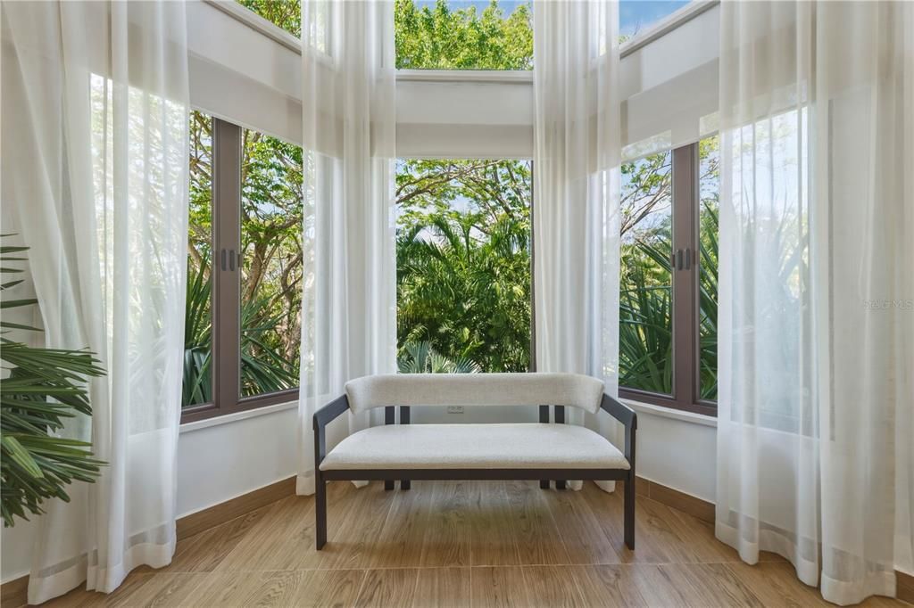 En Venta: $10,700,000 (6 camas, 7 baños, 8095 Pies cuadrados)