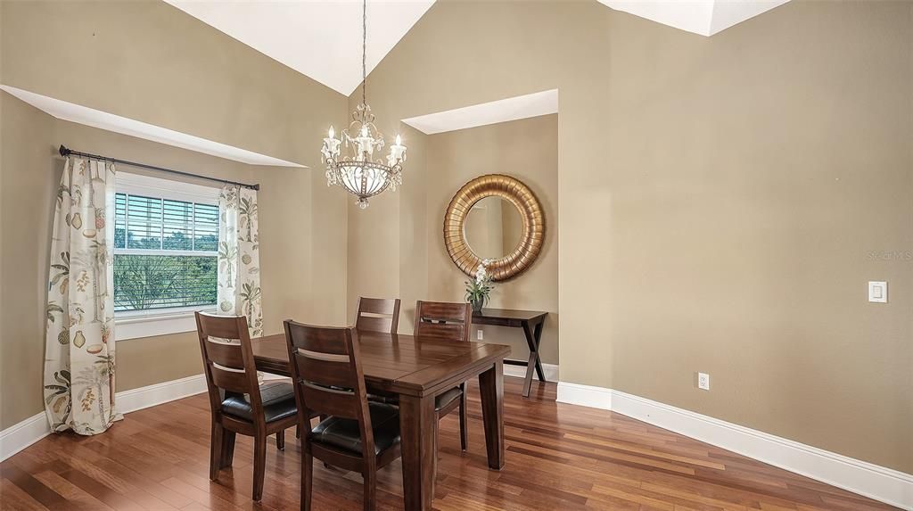 For Sale: $1,499,999 (3 beds, 3 baths, 4055 Square Feet)