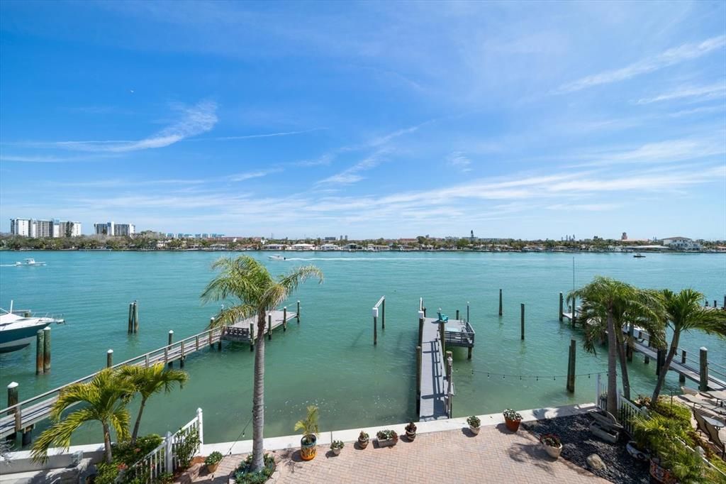 En Venta: $2,550,000 (3 camas, 2 baños, 2823 Pies cuadrados)