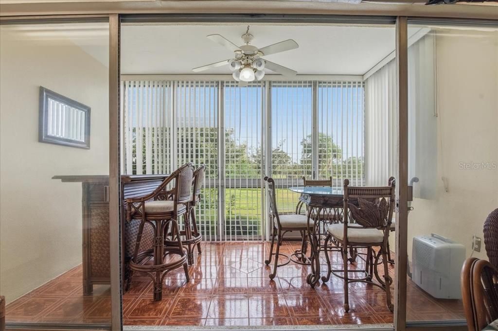 For Sale: $75,000 (1 beds, 1 baths, 875 Square Feet)